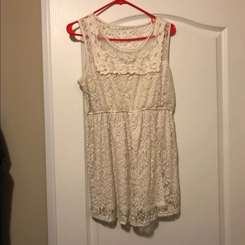 Lace maternity top
